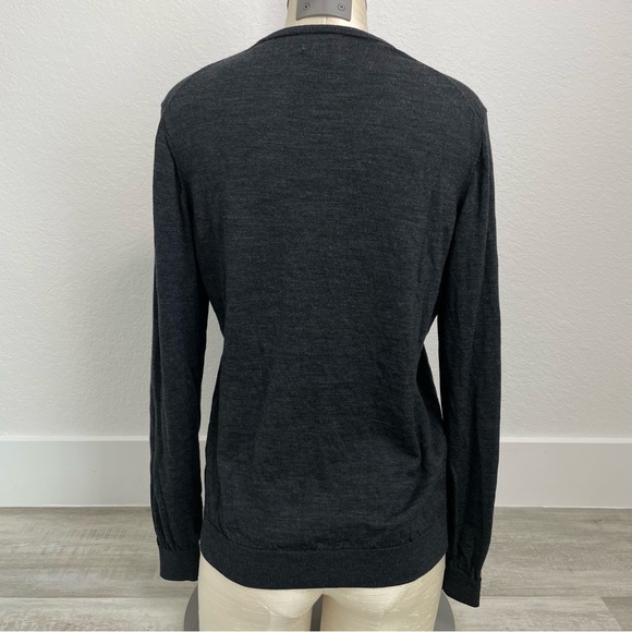H&M Men's Merino Wool Long Sleeve V Neck Sweater in Charcoal Grey Size Medium - Picture 7 of 9